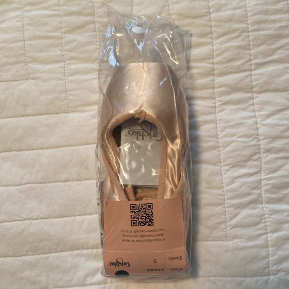 Grishko Elite Pointe Shoe - Picture 2 of 10